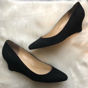COLE HAAN SIGN. Black Suede Leather Wedges